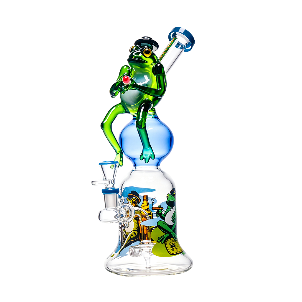 This frog stays fully unbothered